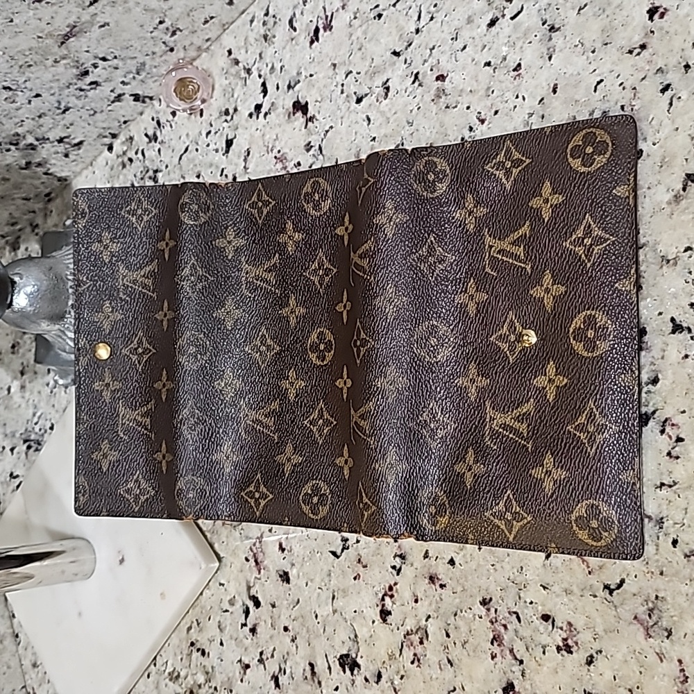 Louis Vuitton Monogram Large Notepad Wallet 7.5x5… - image 6